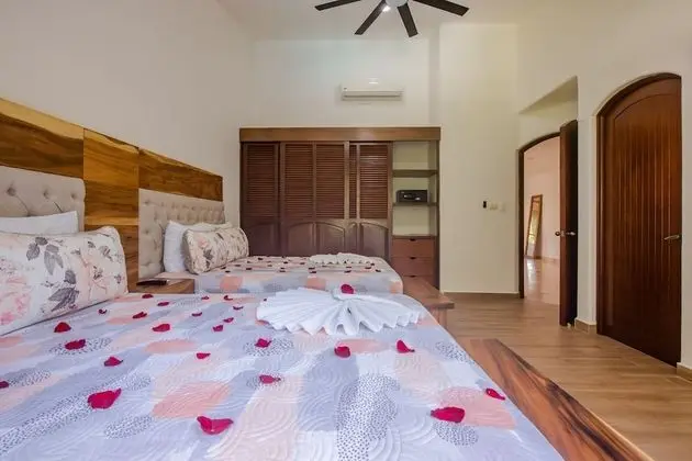 Villa, 4 Yatak Odası, Balkon