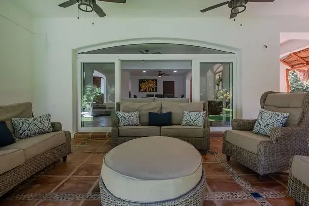 Villa, 4 Yatak Odası, Balkon