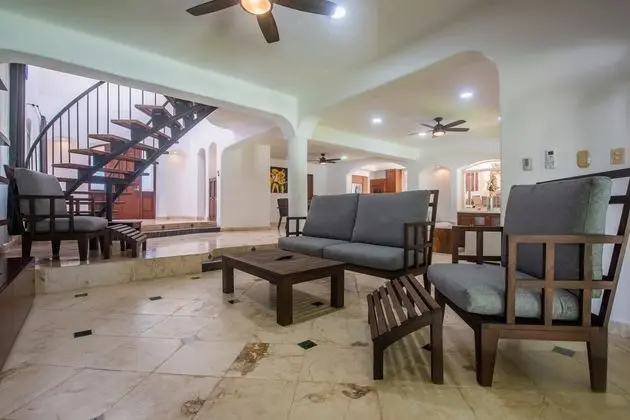 Villa, 4 Yatak Odası, Balkon