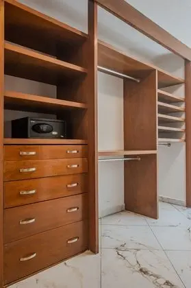 Villa, 4 Yatak Odası, Balkon