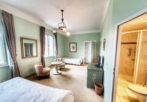 Stüdyo, Göl Manzaralı