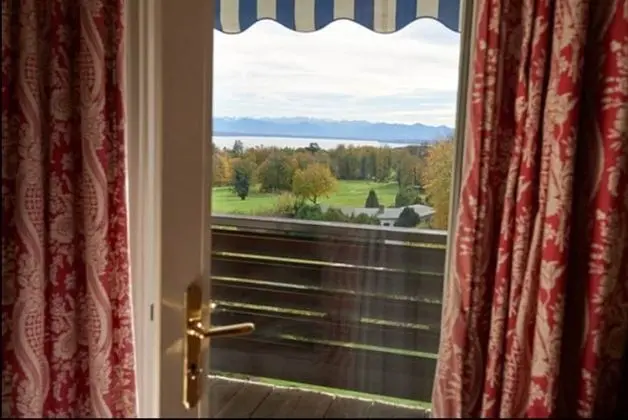 Süit, Göl Manzaralı