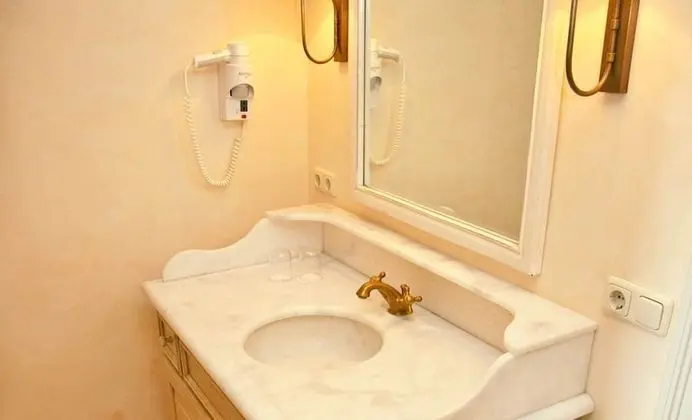 Tek Kişilik Oda, Göl Manzaralı