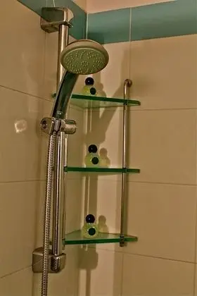 Büyük Yataklı Tek Kişilik Oda