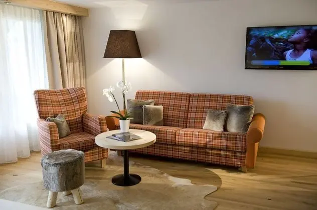 Junior Süit, Balkon, Dağ Manzaralı