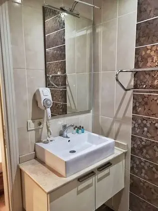 Deluxe Tek Büyük Yataklı Oda, 2 Yatak Odası, Mutfak