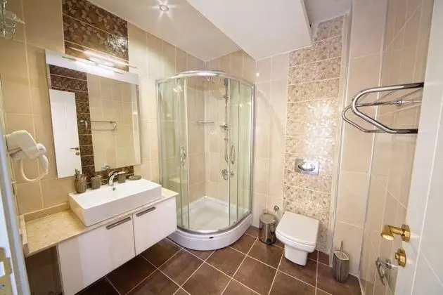 Deluxe Tek Büyük Yataklı Oda, 2 Yatak Odası, Mutfak