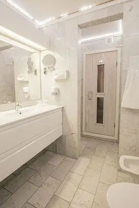 Superior Oda, Sauna, Göl Manzaralı