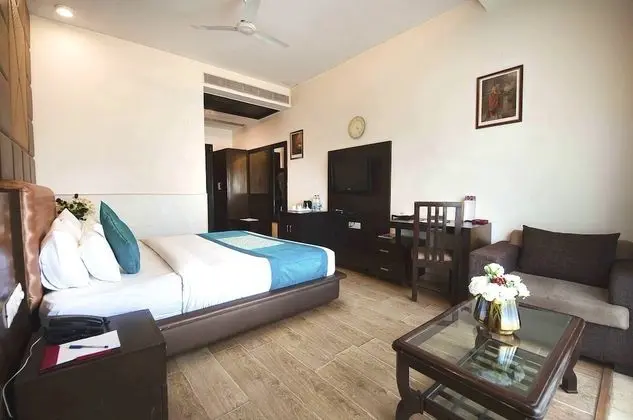 Super Deluxe Room