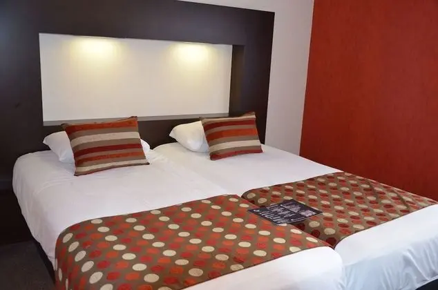 Comfort Tek Büyük Yataklı Oda