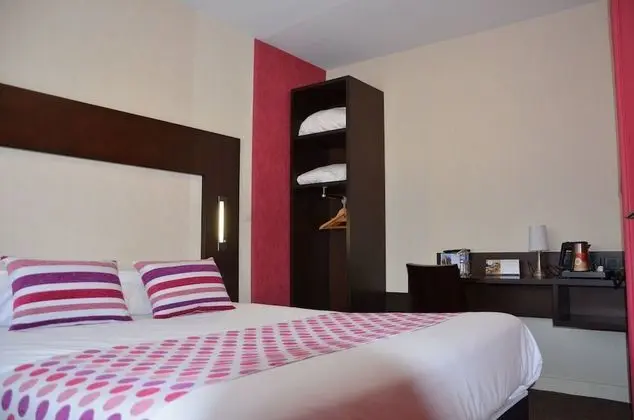 Comfort Tek Büyük Yataklı Oda