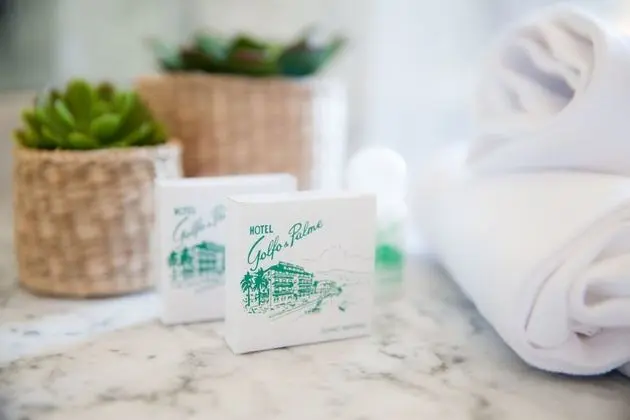 Üç Kişilik Oda, Tepe Manzaralı