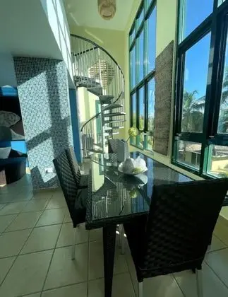 Villa, Plaj Kenarı
