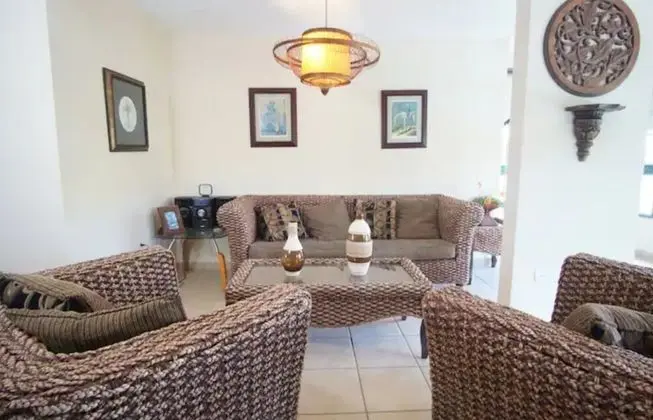 Villa, Plaj Kenarı