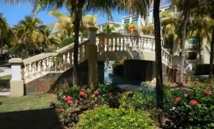 Villa, Plaj Kenarı