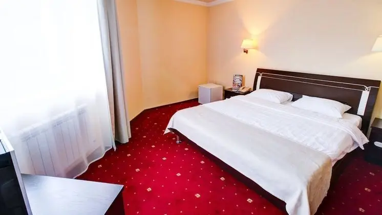 Deluxe Oda, 1 Büyük (Queen) Boy Yatak, Sigara İçilmez, Avlu Manzaralı