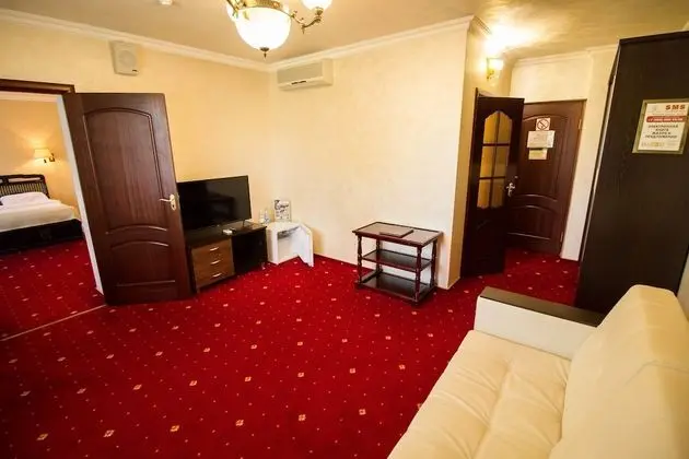 Luxury Oda, 1 Büyük (Queen) Boy Yatak, Sigara İçilmez, Avlu Manzaralı