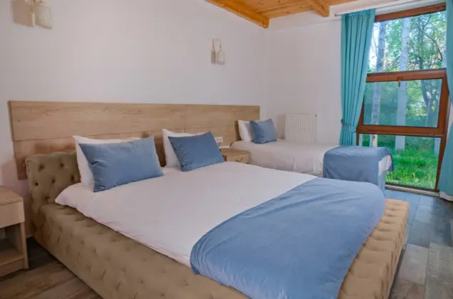 Bahçe Evi, Havuz Manzaralı