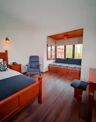 Deluxe Oda, Havuz Manzaralı