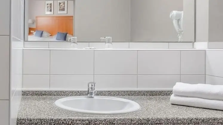 Standard Tek Büyük veya İki Ayrı Yataklı Oda