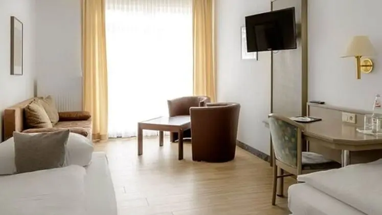Standard Üç Kişilik Oda