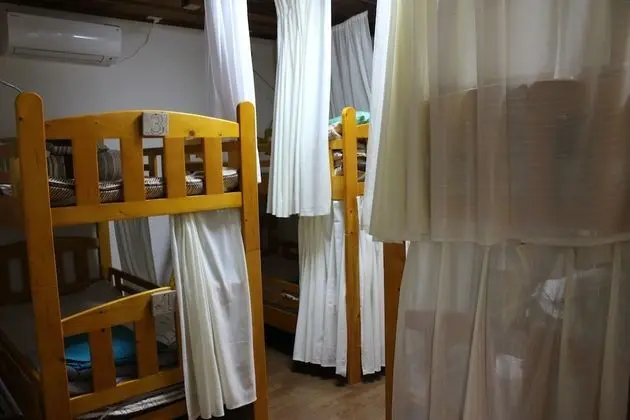 Ortak Ranzalı Oda, Sadece kadınlar için (Age 6+ Only)