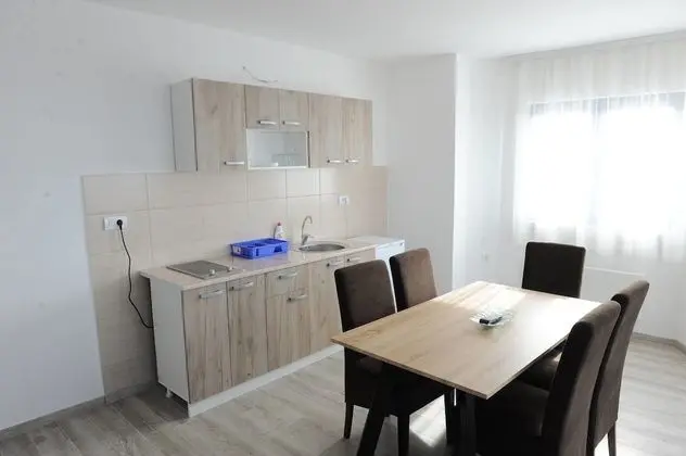 Standard Apart Daire, Dağ Manzaralı