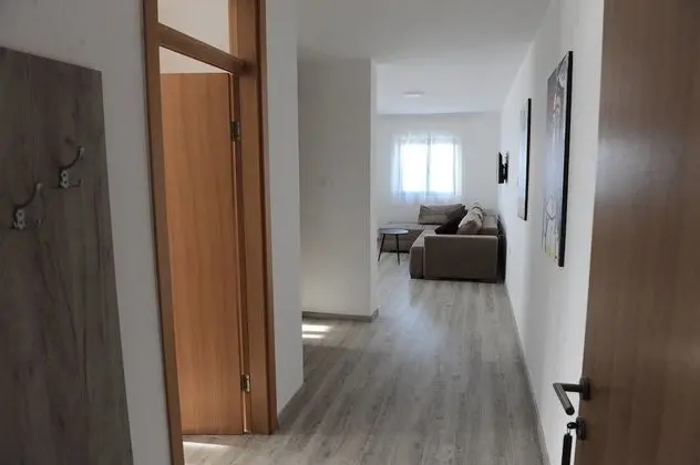 Standard Apart Daire, Dağ Manzaralı