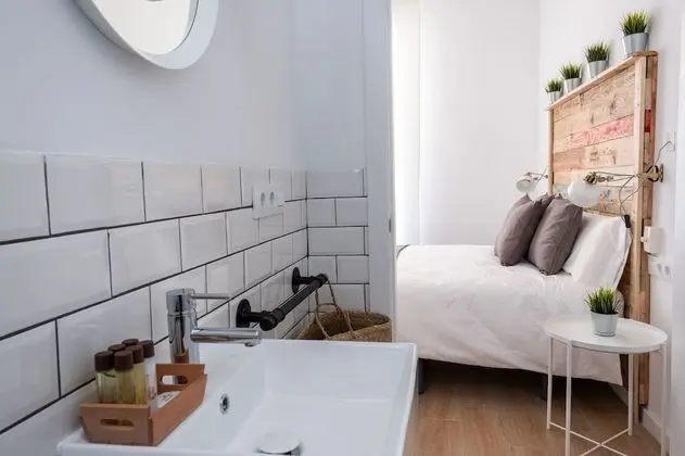 Tek Büyük Yataklı Oda, 1 Çift Kişilik Yatak (01)