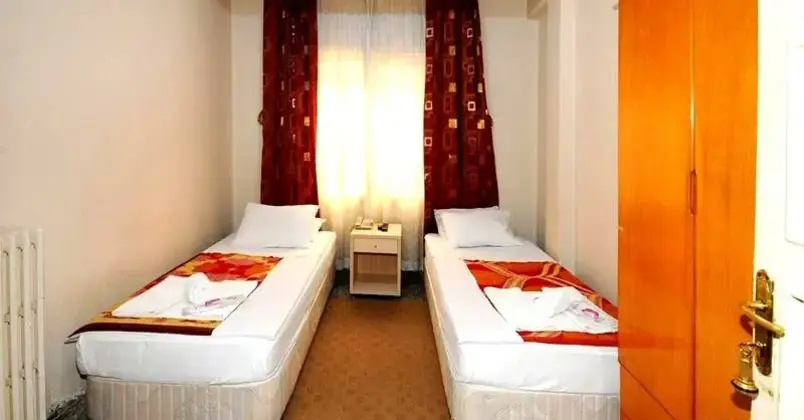 Standart Oda, Şehir Manzaralı