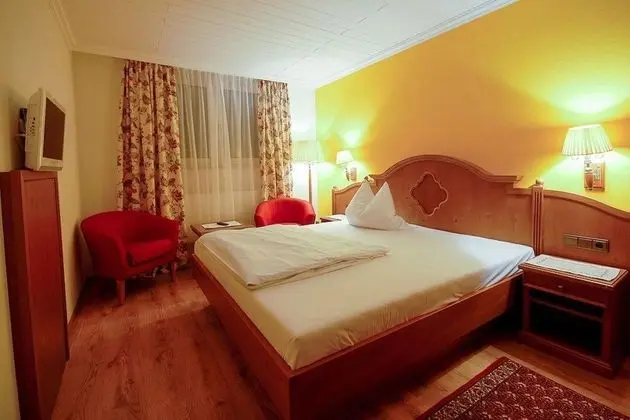 Tek Büyük Yataklı Oda (Landhaus Modern)