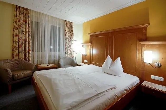 Tek Büyük Yataklı Oda (Landhaus Modern)