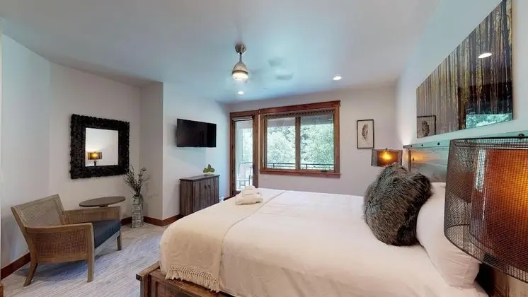 Standard Villa, 4 Yatak Odası, Sigara İçilmez (4 Bedroom Villa with Hot Tub)