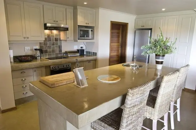 Lodge Three Bedrooms One Bathroom