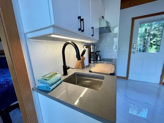 Kulübe (Oceanfront with Private Hot Tub / Gon)