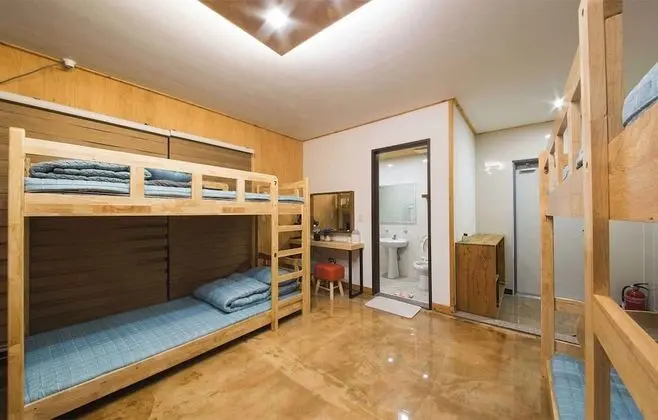 Ortak Ranzalı Oda, Sadece kadınlar için (6 people)
