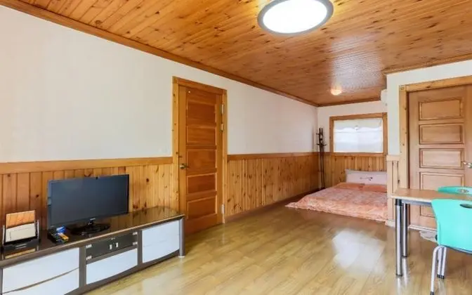 Oda (Dream Room (Studio))