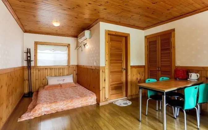 Oda (Dream Room (Studio))