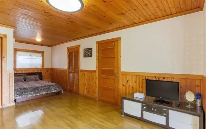 Oda (Hope room (Studio))