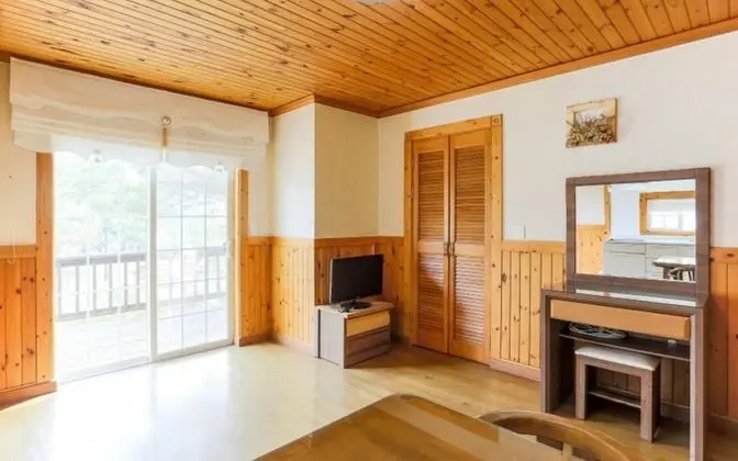 Oda (Hwamokbang (Studio))