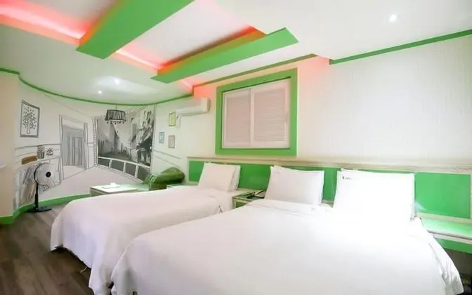 Oda (Twin Room with Bath for 2 People + (D)