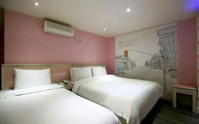 Oda (Twin Room with Bath for 2 People + (D)