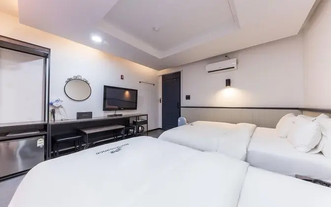 Oda (Twin Room (High quality ace bed avail)