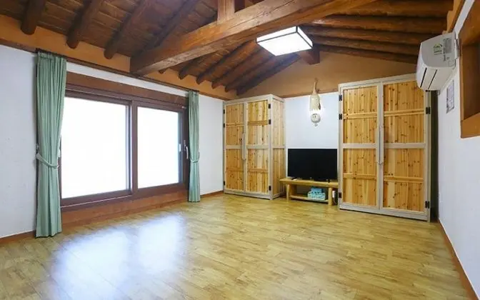Oda (Room 1-Cheonhwangbong)