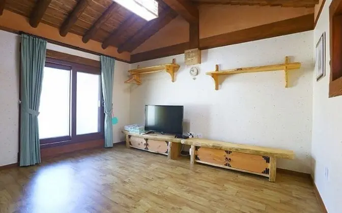 Oda (Room 2-Imgeumbong)