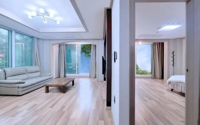 Oda (Room 202 (Living Room + 1 Room))