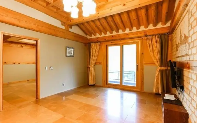 Oda (Gil-un (Ondol Room))