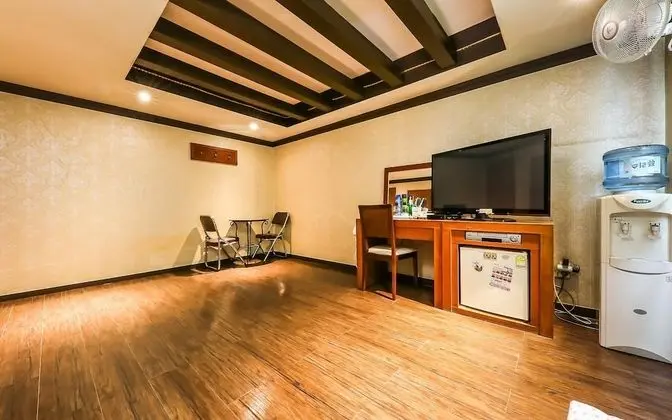 Oda (Ondol Room)