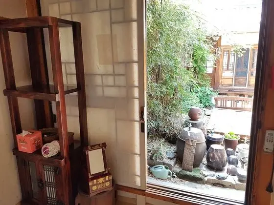 Tek Kişilik Oda, Avlu Manzaralı