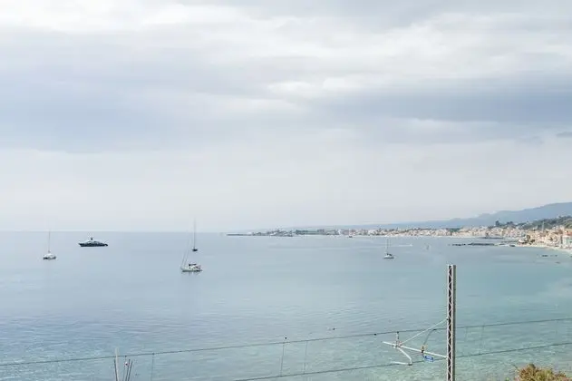 Apart Daire, Deniz Manzaralı (Francesca)